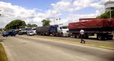 Reclamos sociales en diferentes puntos de Santa Fe
