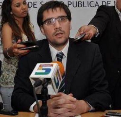 Anuncian incrementos a salarios y guardias en Salud P�blica