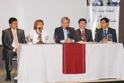Ciudad de La Punta: El Gobernador inaugur� la jornada �Municipios y R�gimen Municipal�