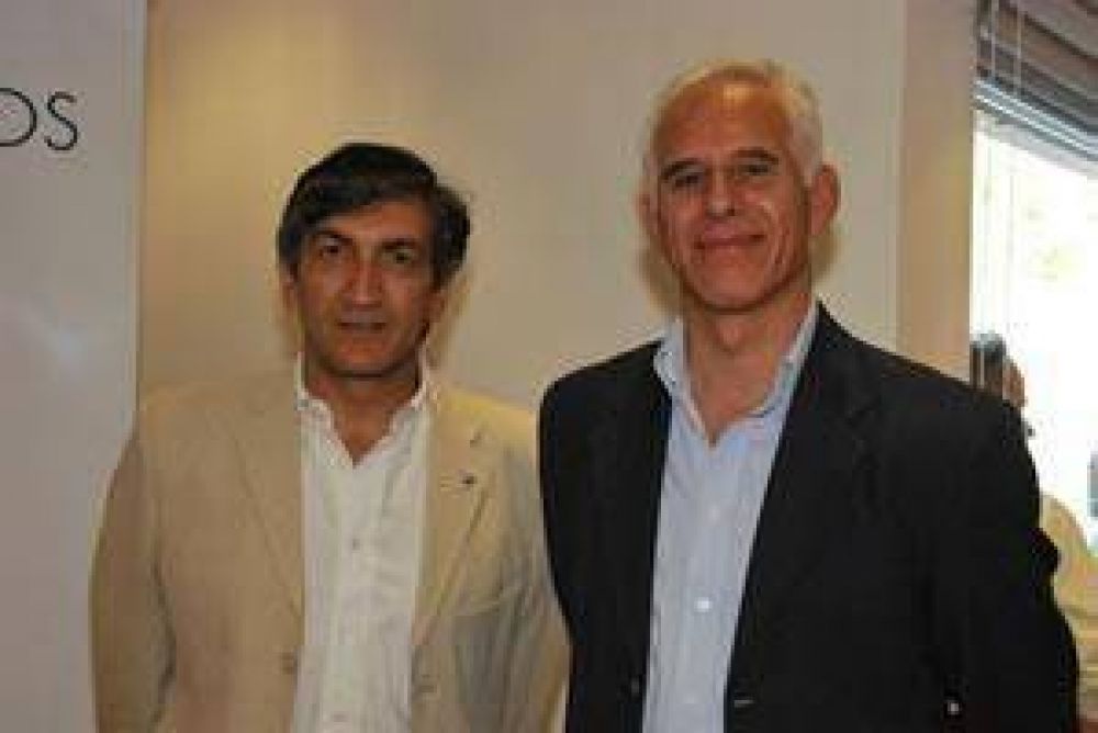  Empresarios elaboran plan estrat�gico a largo plazo