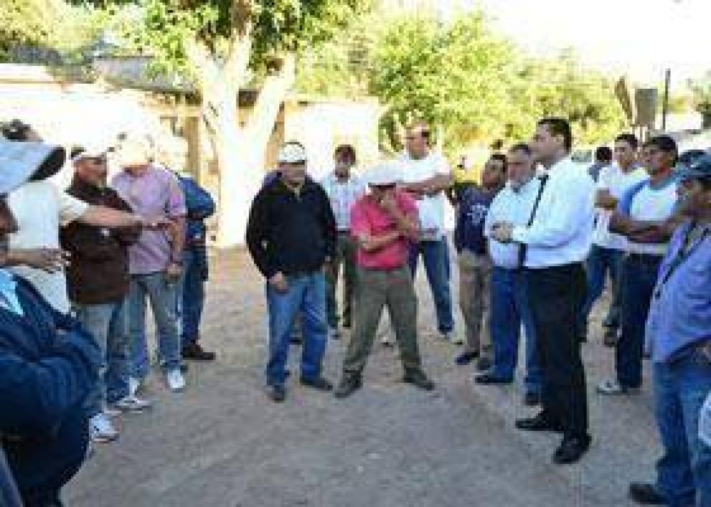 Dicen que el parque automotor de la comuna santarrose�a est� colapsad