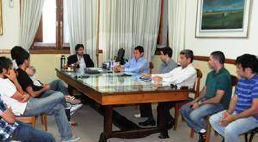 Reuni�n en el Municipio con los due�os de pubs y boliches bailables 