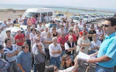 Unos 250 licenciatarios de taxis y remises piden que se derogue la ordenanza de GPS.
