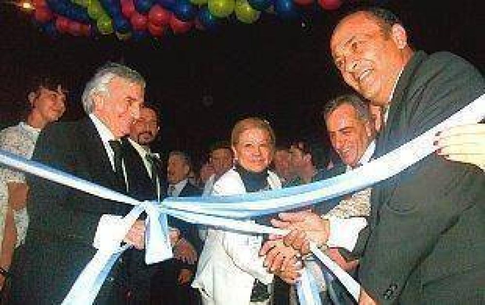 Inauguraron el nuevo Hospital pedi�trico de Malvinas