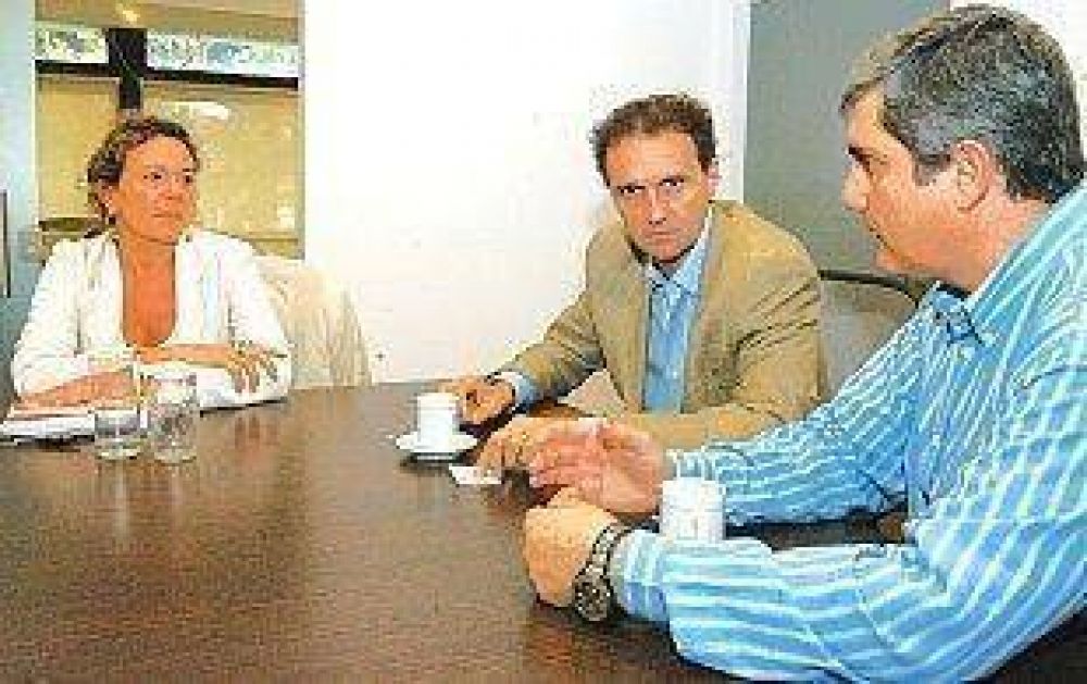 Katopodis se reuni� con representantes econ�micos italianos