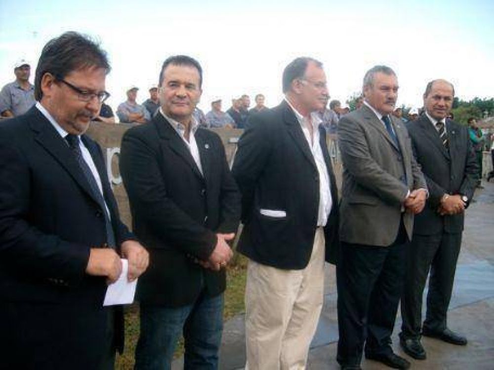 Mario Secco: �La triangulaci�n municipio, Puerto y Copetro concreta una plaza m�s�