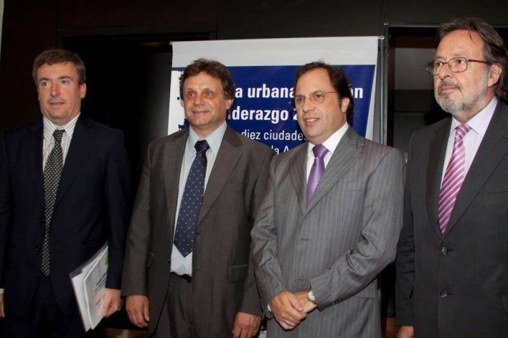 Por la calidad de su gesti�n, Giustozzi fue invitado a disertar en la Universidad de Salamanca