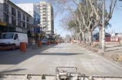 Avanzan los trabajos de reconstrucci�n de la avenida Per�n