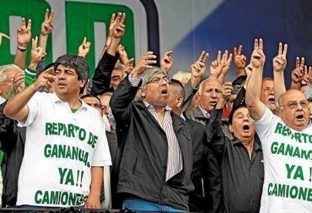 Moyano prepara un plan de lucha en alianza con otros sectores del sindicalismo