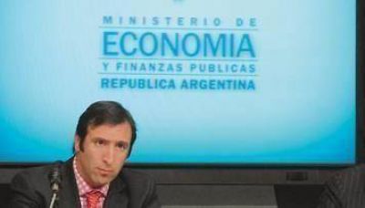 Hoy primera prueba para Lorenzino: defender el Presupuesto ante senadores
