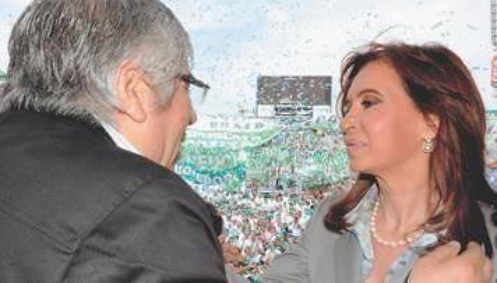 Fuerte expectativa por un posible encuentro entre Cristina y Moyano