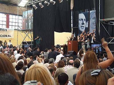 AVELLANEDA: Ferraresi asumi� con un mensaje de reconocimiento a la juventud