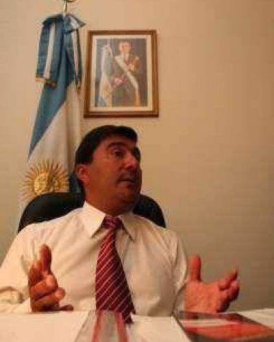 Basualdo e Ibarra se meten en puja por Ischigualasto