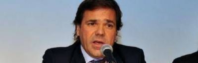 Alberto P�rez sali� a defender �la honestidad y capacidad� de Cobacho