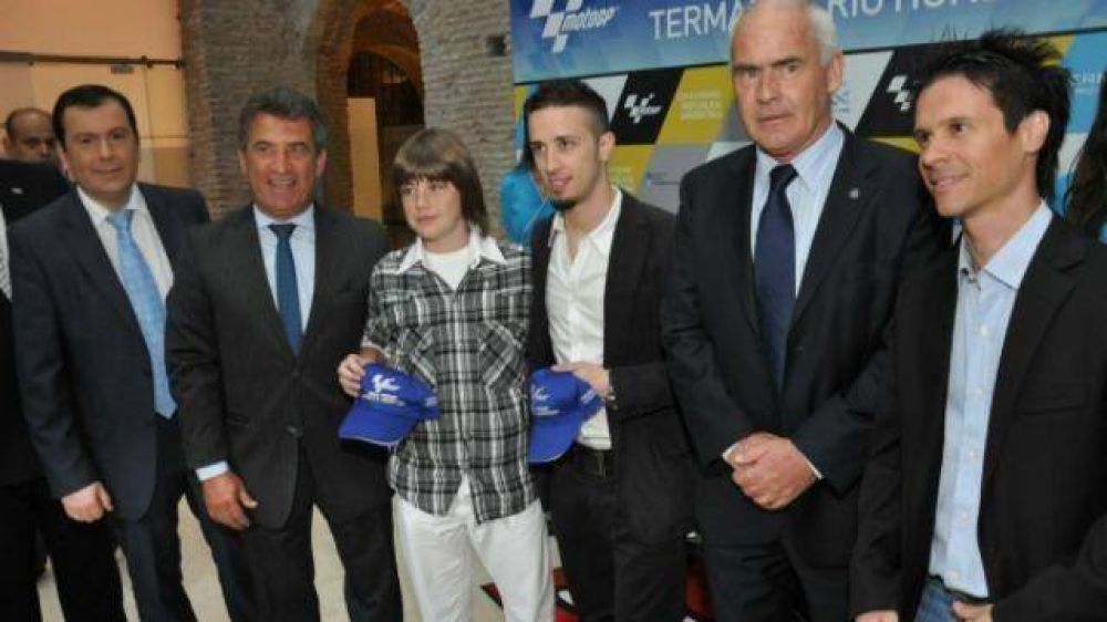 MUNDIAL DE MOTOCICLISMO: Urribarri estuvo en la presentaci�n oficial
