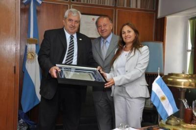 Fiscal�a de San Nicol�s fue reconocida por investigaci�n en causa robo de camiones 