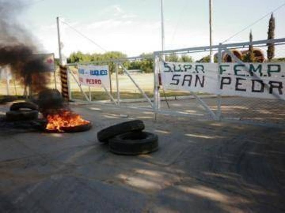 Trabajadores porturarios reclaman en el Consorcio de Gesti�n