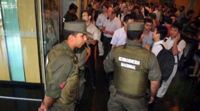 Recrudece la ofensiva oficial contra el Grupo Clar�n