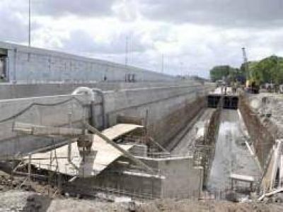 Lomas de Zamora: Avanzan trabajos para terminar con las inundaciones