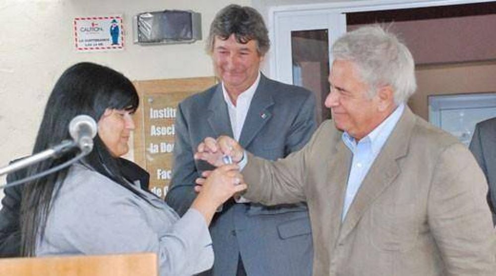 De la Sota aguarda llamada de Naci�n y no imitar� estrategia de Mestre con los K