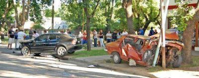 El choque entre dos autos pudo ser una fatalidad