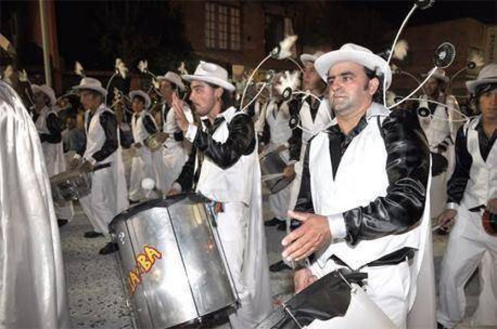 Los Corsos Oficiales 2012 se har�n del 18 al 21 de febrero en el Parque "Eva Per�n"