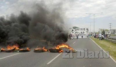 Corte de ruta en el km50 por protesta de UATRE