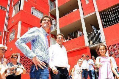 Sergio Massa recorri� las obras de remodelaci�n del barrio San Pablo
