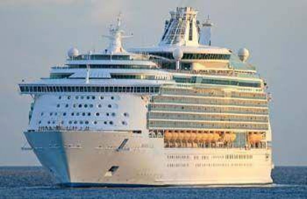 Hoy llega a Ushuaia el mega crucero �Mariner of the Seas�.