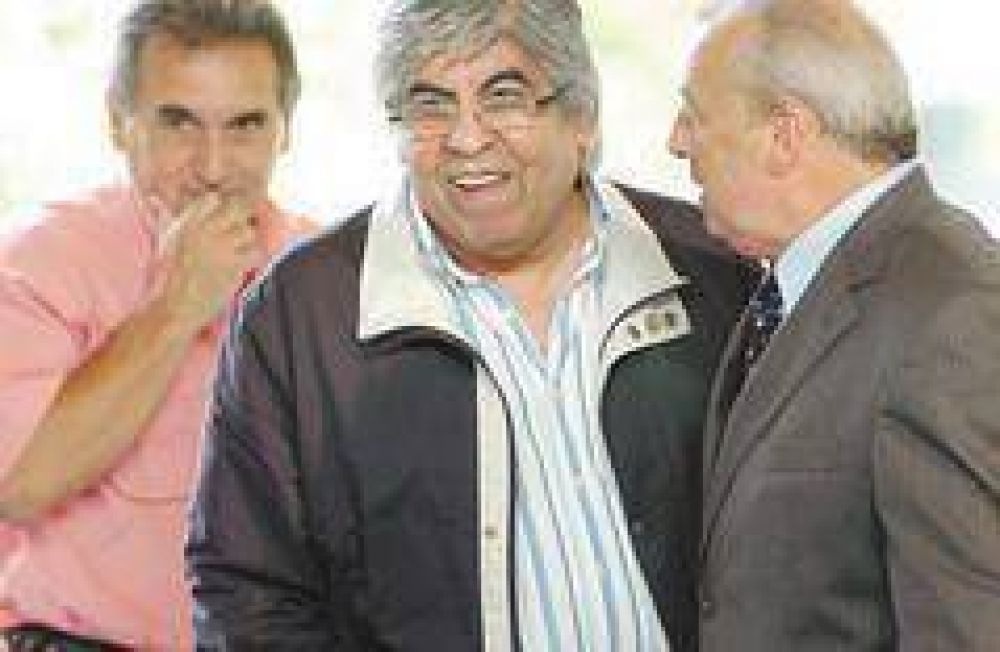 Suben los aportes de monotributistas y limitan traspasos entre obras sociales