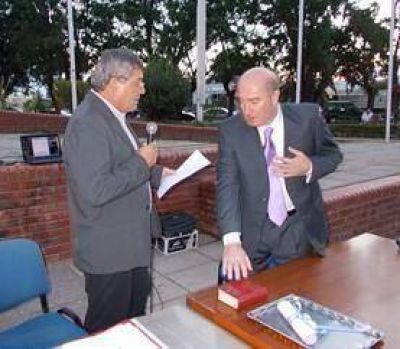 Asumieron el Intendente Ariel Santalla y los concejales