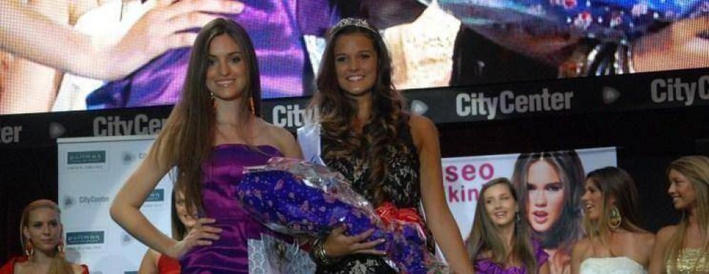 Una joven rosarina se coron� como Miss Mundo Santa Fe 2012