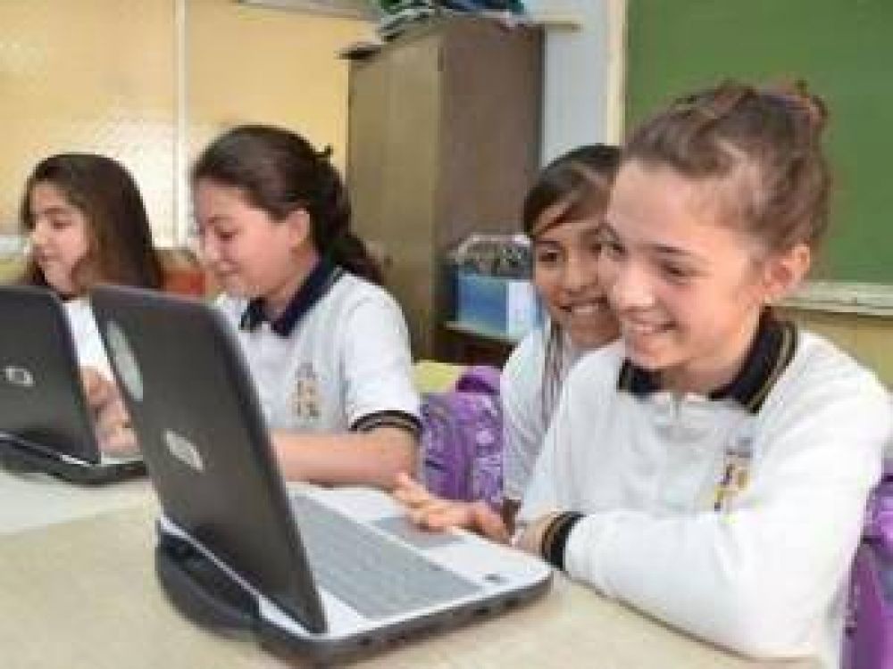 Ampliar�n el ancho de banda de la red provincial de Internet