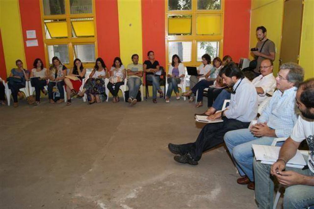 LUJ�N - IMPORTANTE REUNION DEL EQUIPO DE SALUD