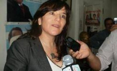 LA UCR apunt� contra el gobierno y rechaz� estatizar Edelar