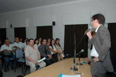 Luna explic� sus objetivos de gesti�n a directores de hospitales del interior