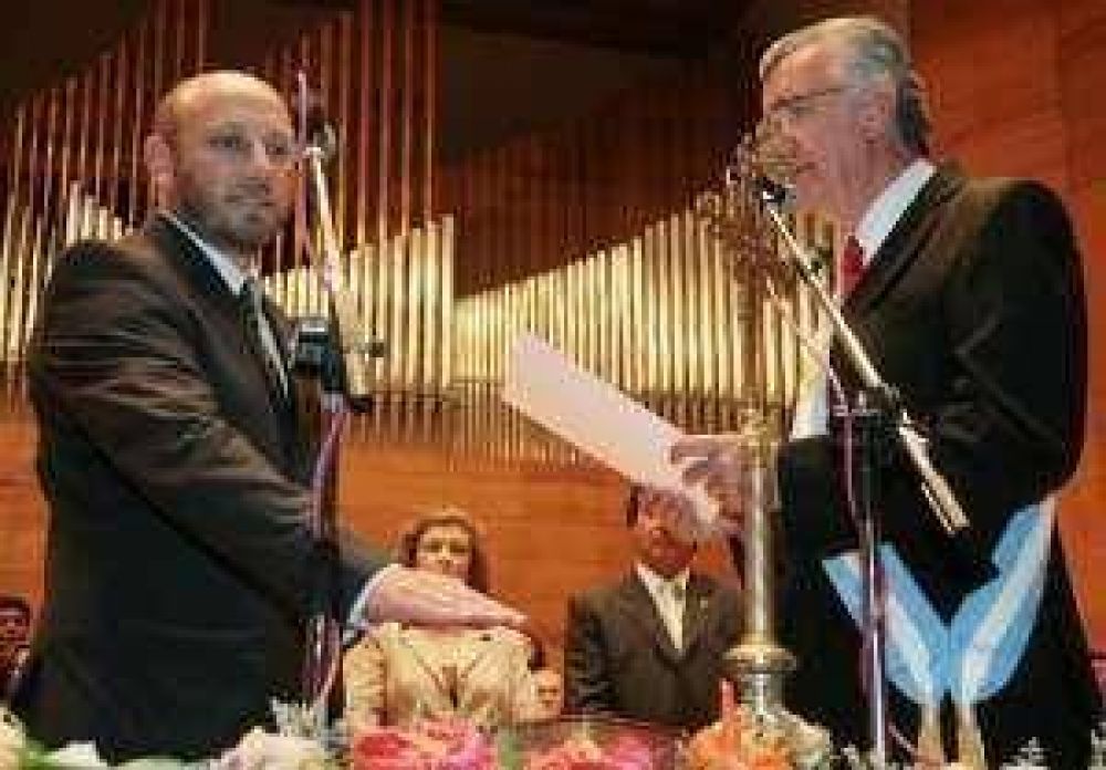 Ben�tez, finalmente, ir� a Agricultura de la Naci�n