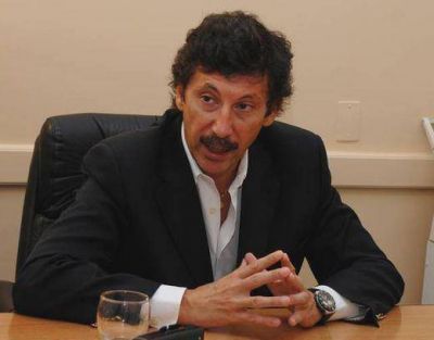Posse: �Debemos garantizar el derecho de los ni�os a contar con una familia�