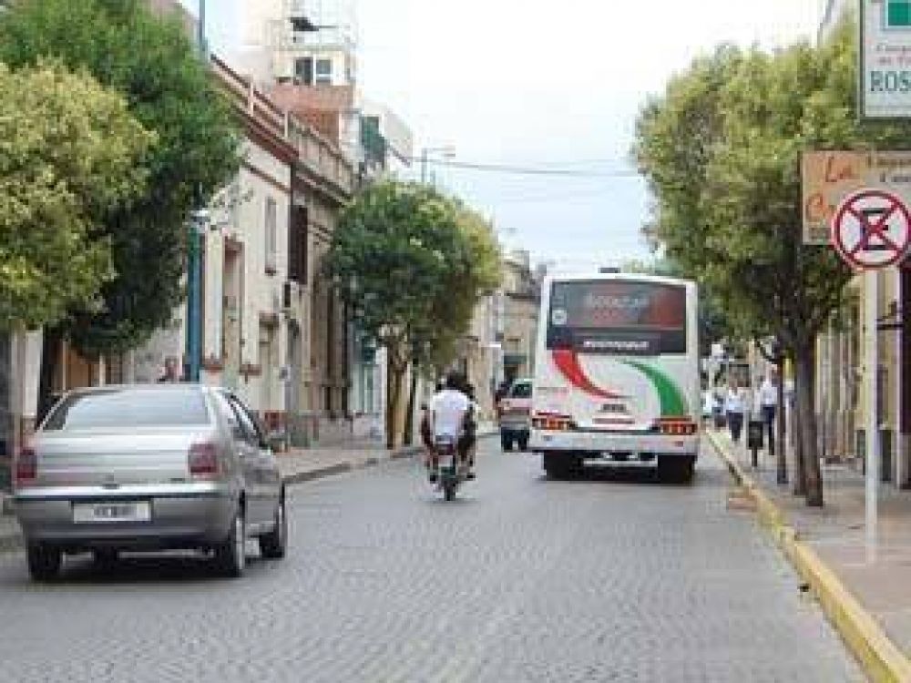 La decisi�n fue tomada por el gobierno de Passaglia: Flexibilizan la prohibici�n de estacionar en corredores viales