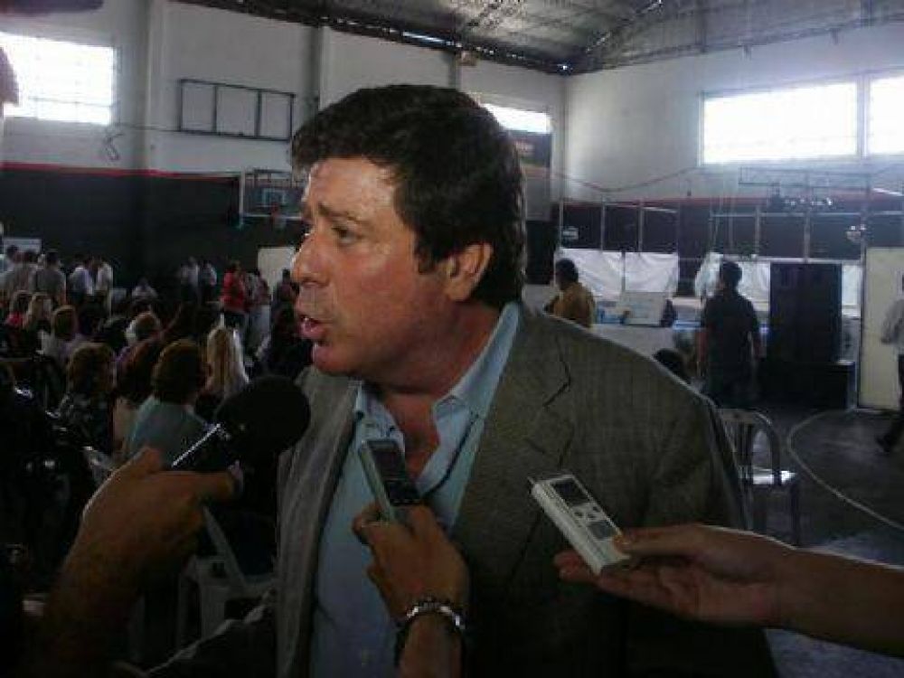 Mariotto: �Hay que aprender a convivir en los matices y en la diferencia�