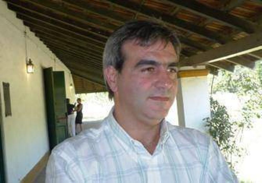 El intendente brind� con empleados.