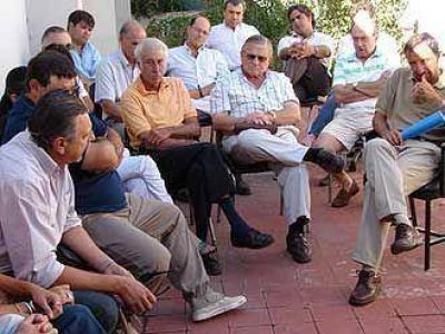 Los productores rurales llevaron un petitorio al Concejo para que se declare el desastre agropecuario en la zona. 
