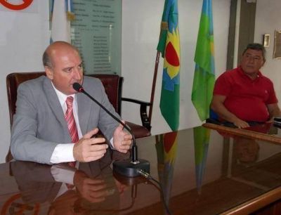 El intendente Santalla le tom� juramento a su Gabinete