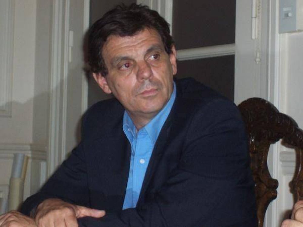 Agreden al subsecretario de Obras P�blicas
