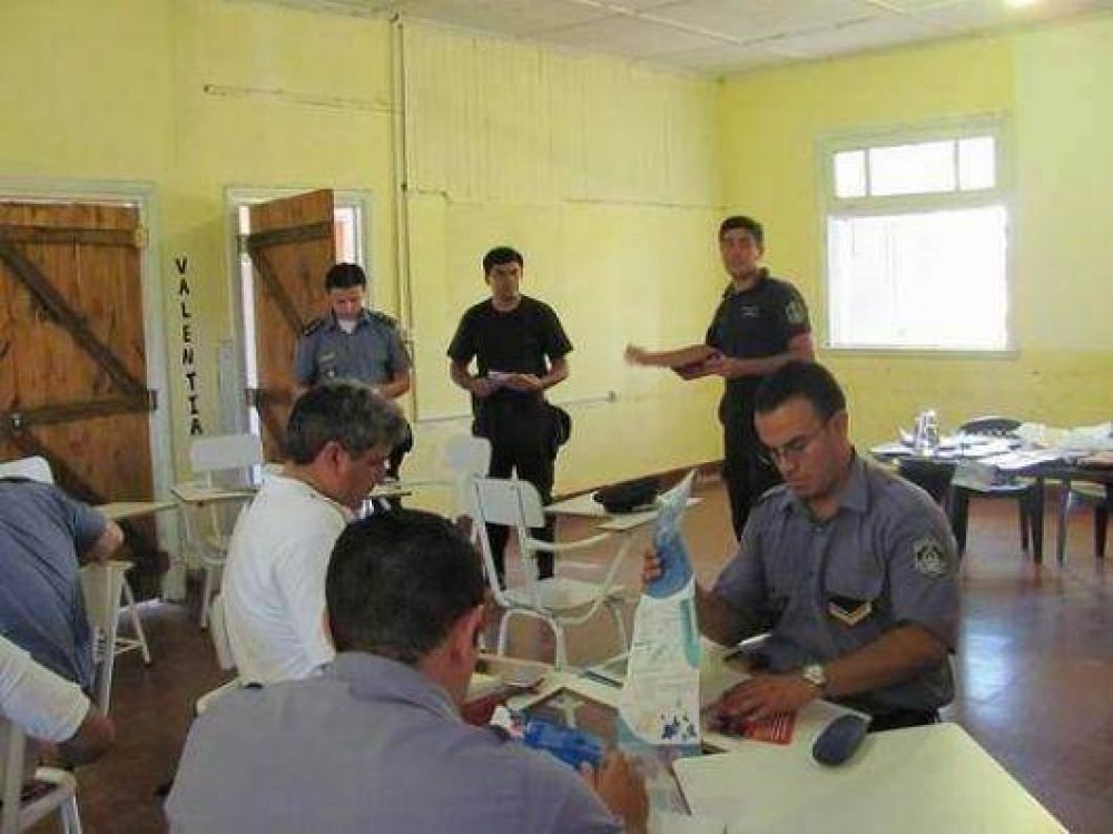 Capacitaron al personal de la Polic�a Tur�stica de Corrientes