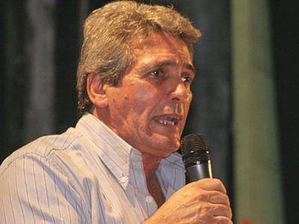 PRESIDENTE PER�N: Acu�a: �Va a haber una nueva estrategia del movimiento obrero�