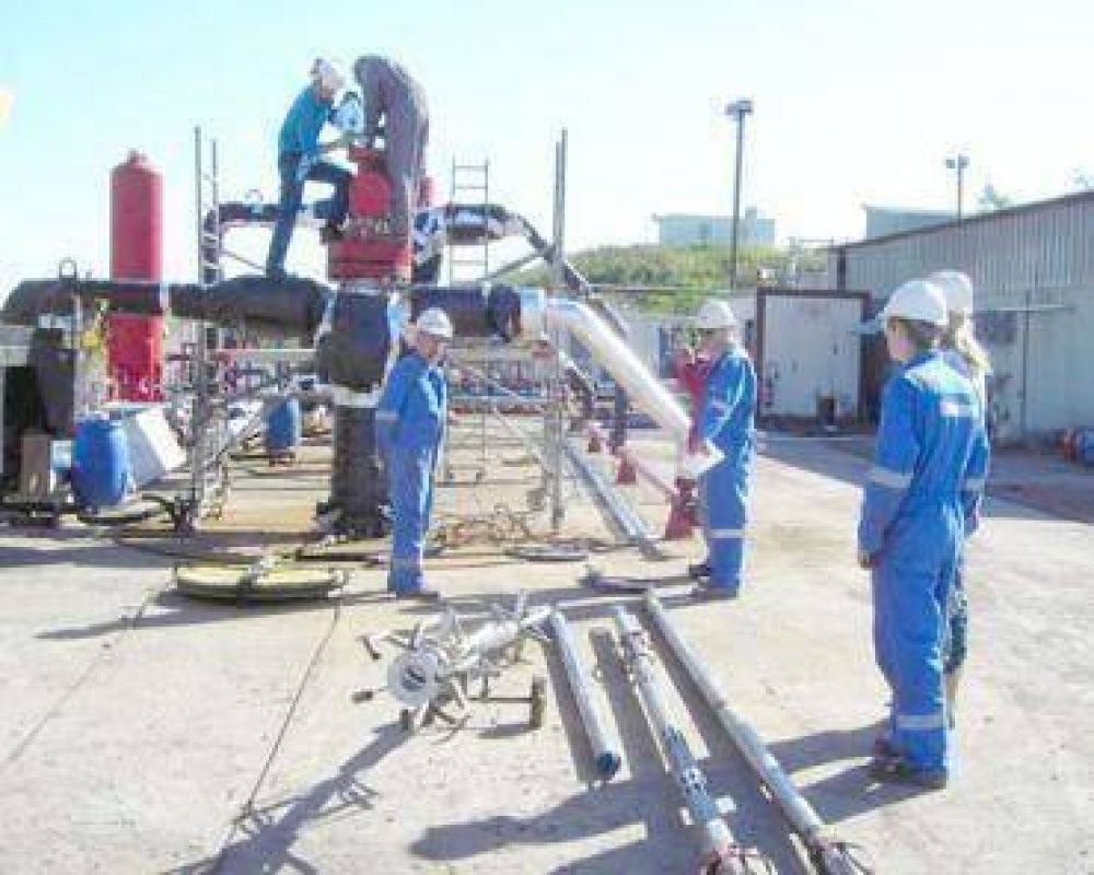 Urribarri viaj� a Londres por el tema hidrocarburos