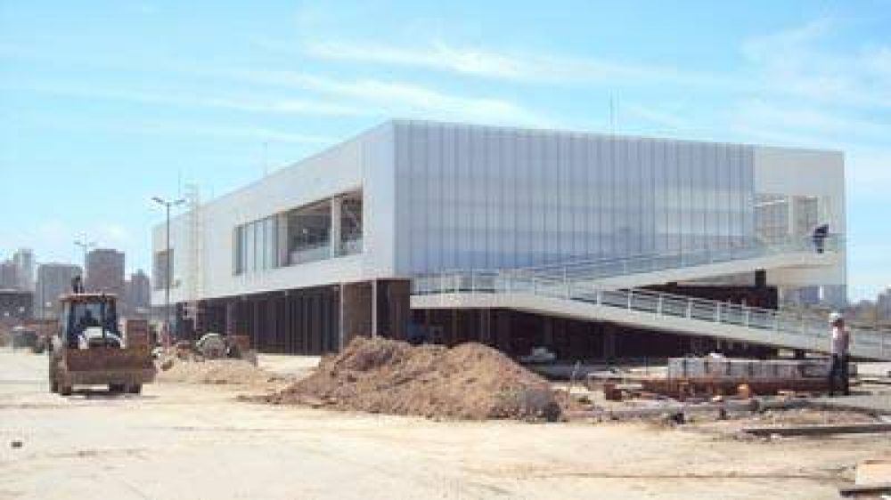 El Puerto recibi� obras por m�s de 105 millones de pesos