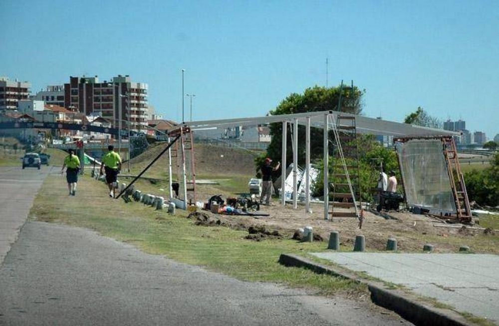 Impiden la instalaci�n de una carpa ilegal en Punta Mogotes