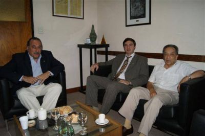 LUJ�N- REUNI�N DE LAS AUTORIDADES DE LA UNIVERSIDAD DE LUJ�N CON EL JEFE COMUNAL